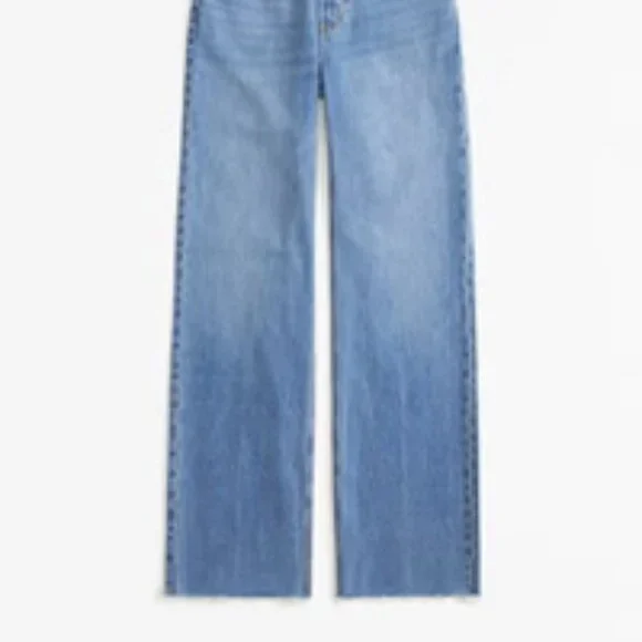 Abercrombie & Fitch High Rise 90s Relaxed Jean - Picture 7 of 15